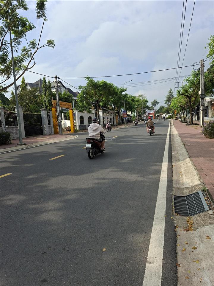Đất mặt tiền đường bùi ngọc thu ngay cạnh ủy ban phường tương bình hiệp vị trí kinh doanh buôn bán