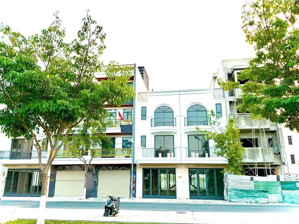 Em còn một số căn nhà phố tại khu đô thị vcn phước long 2 nha trang, giá chỉ 8,9 tỷ