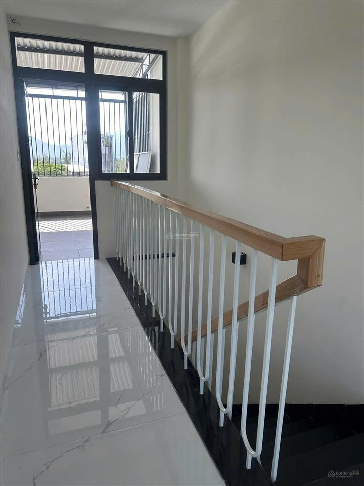 Cần bán nhà 3 tầng đường bùi phùng (b1 cũ)  kđt vcn phước hải  nhà đã hoàn công  11,7 tỷ