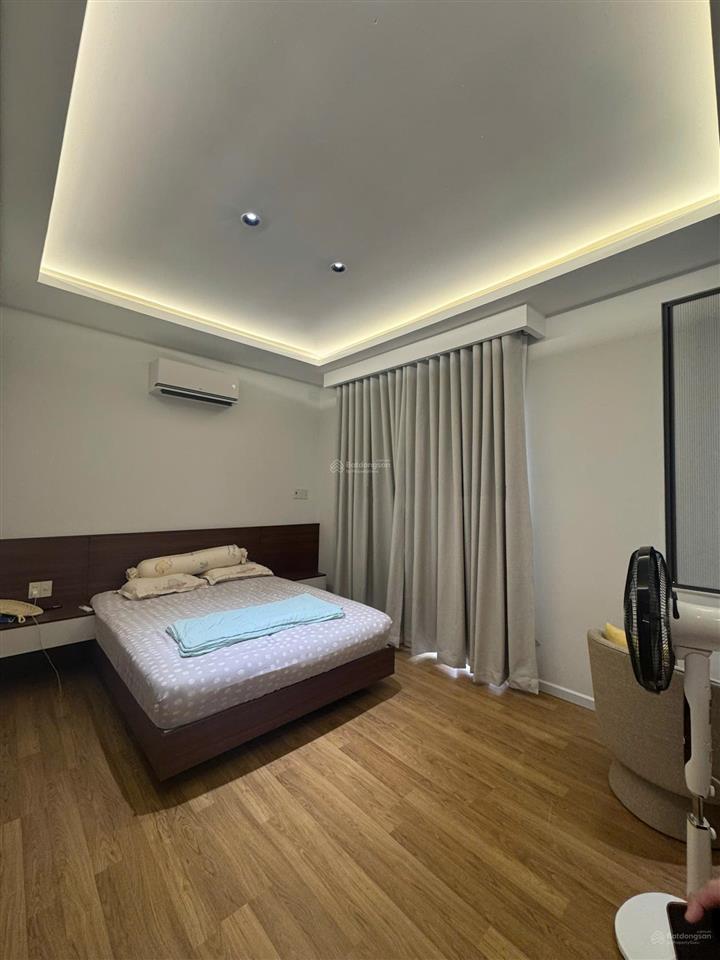 Cần bán nhà 5 tầng mặt tiền đường trần bình trọng  cạnh đường hồng bàng, nha tranggiá tốt 15 tỷ