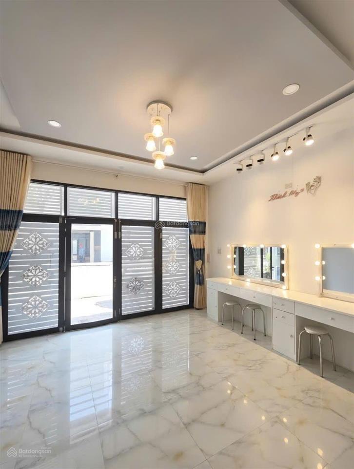 Cần bán nhà 3.5 tầng kđt hà quang 1, nha trang, có sổ hồng  giá chỉ 8.75 tỷ