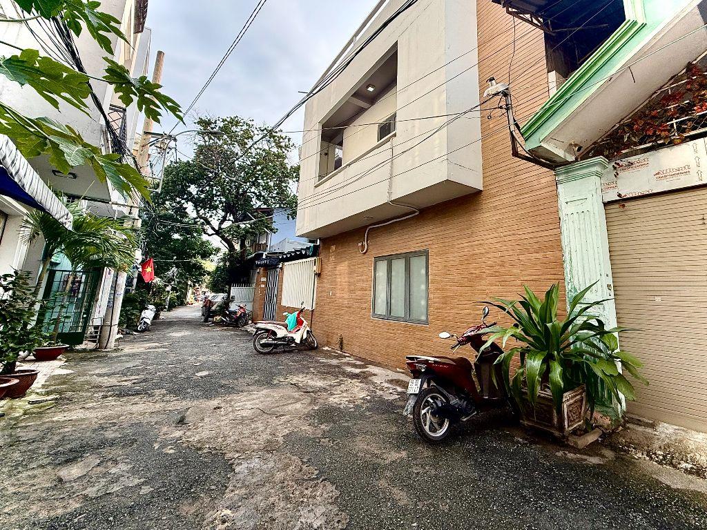 35 Tỷ! Bán Biệt Thự Hẻm xe hơi Chu Văn An Bình Thạnh - 13x23m CN: 288,5m2