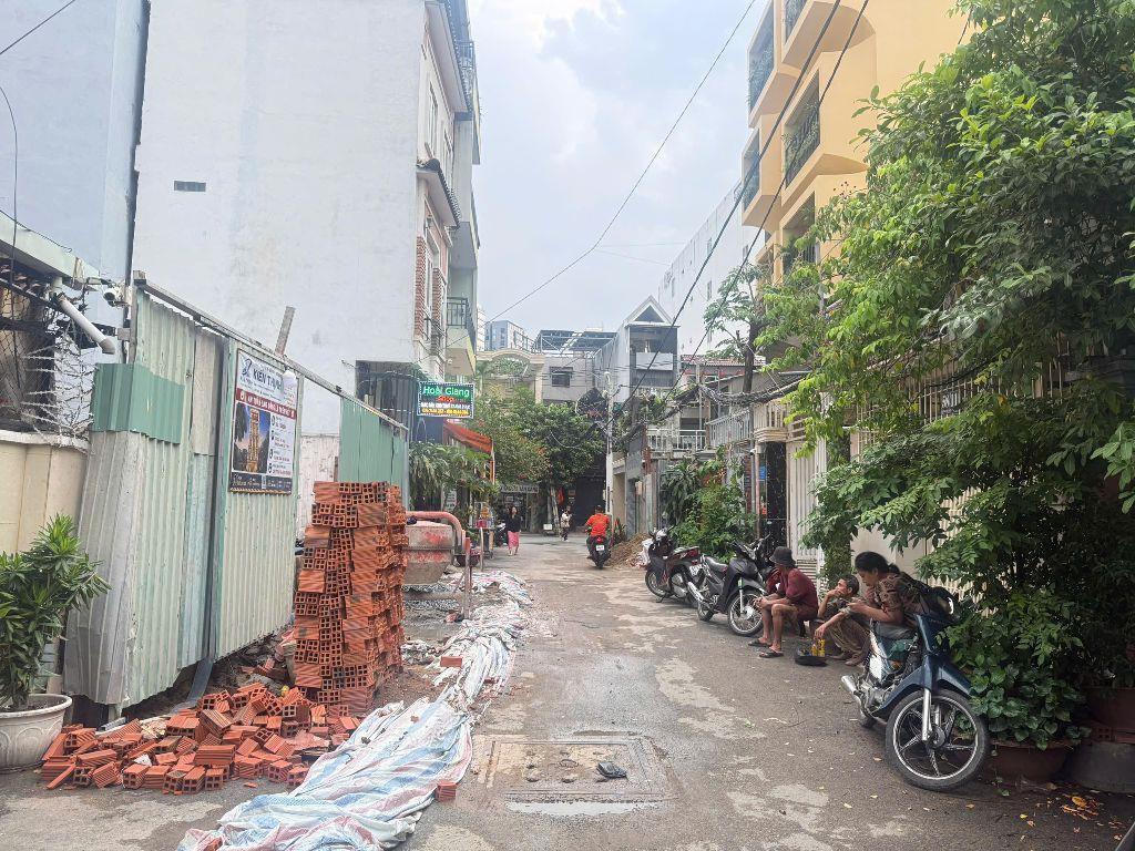 32 Tỷ! Bán Nhà Tiện Xây Mới Ngay Tân Cảng (Ga Metro), Bình Thạnh - 7,8x20m - Xây MỚI Hầm 5 Tầng