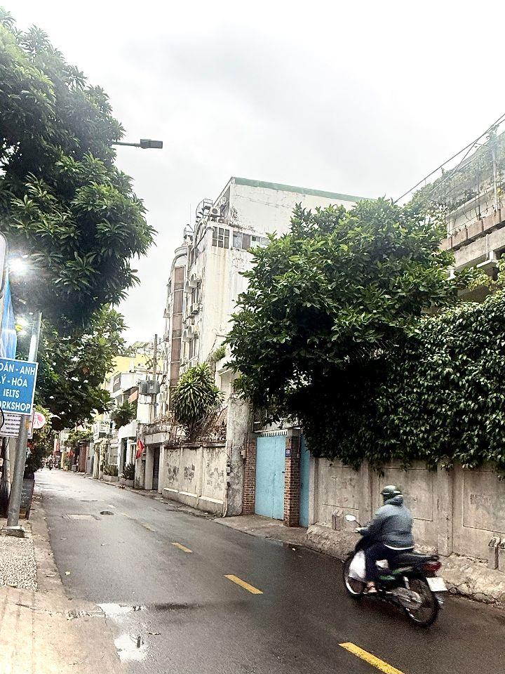 30 TỶ! Bán Mặt Tiền Đặng Văn Ngữ, Phú Nhuận – 96,8m² (5.25x18.5m), Thang Máy, HĐT 50Tr