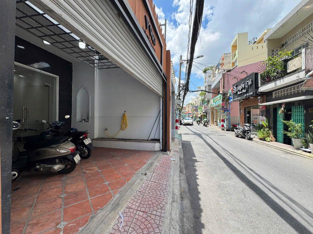 23 TỶ! Bán Mặt Tiền Nguyễn Đình Chính, Phú Nhuận – 101,8m² (4.8x22m), Tiện Xây Mới 