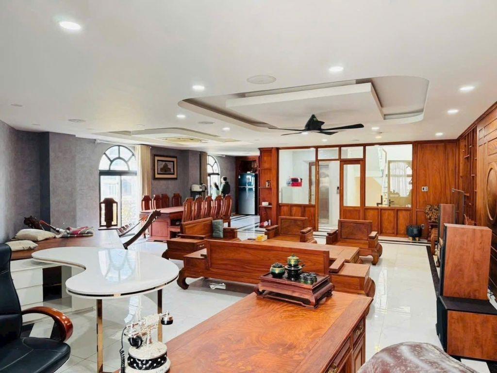 Bán tòa nhà góc 2 mặt tiền Cách Mạng Tháng 8 Quận 10 – DT 9x18m (CN 127.5m²), hầm 7 tầng