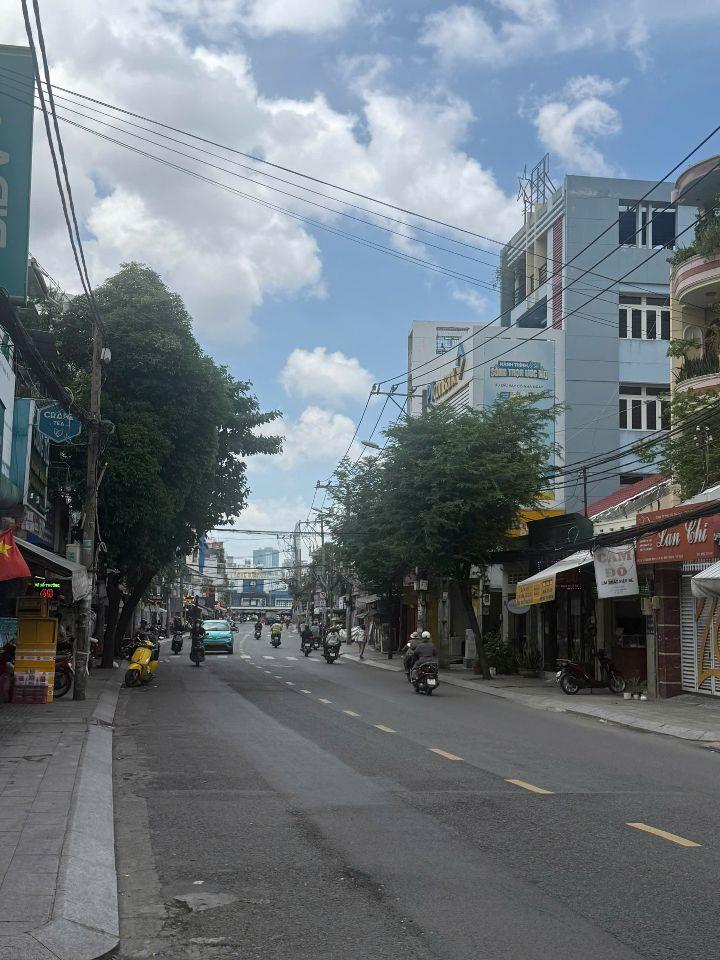 Bán Mặt tiền Lê Quang Định – 88m2 Sát Chợ Bà Chiểu, kinh doanh đỉnh, giá 20 tỷ