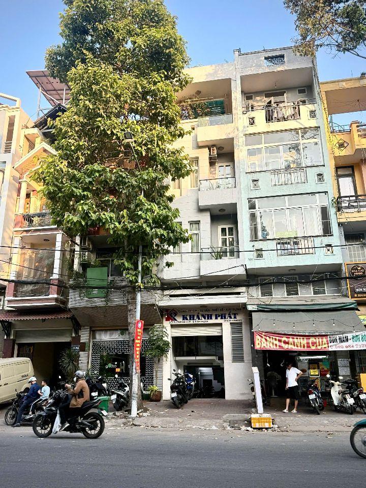 23 Tỷ! Vị trí Thương Hiệu Nguyễn Gia Trí, P25, Bình Thạnh - 4x20m - Hầm Lửng 4 Lầu HDT 600tr/năm
