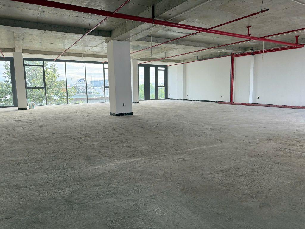 Bán tòa nhà góc KDC Huy Hoàng, Thạnh Mỹ Lợi – 320m² đất, sàn 2.750m² – HĐ thuê 400 triệu