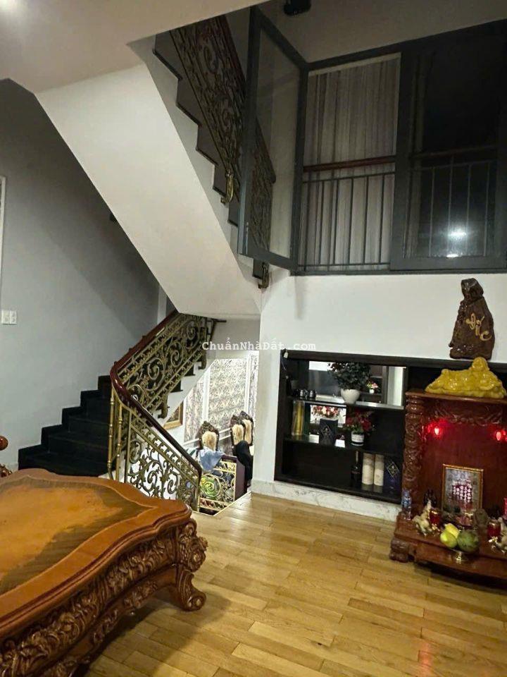 Bán nhà mặt tiền Yersin P. Bến Thành Q.1 – 68,32m² 3 tầng – Giá 40 tỷ