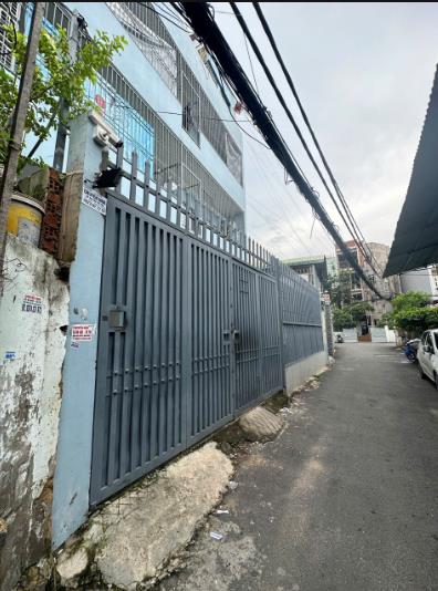 Bán tòa nhà 19CHDV Quốc Lộ 13 – 183,2m² nở hậu 12,93m – Dòng Tiền 100 tr/tháng – 24,3 tỷ 