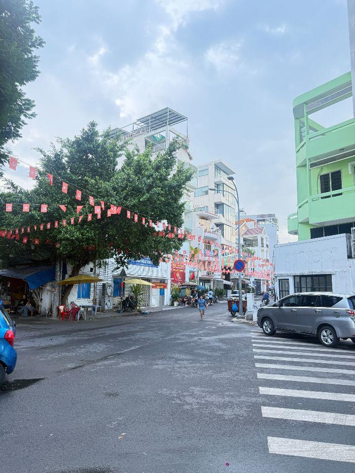Bán Tòa Nhà CHDV Q1 - Trần Quý Khoách: 8.2x17m, Hầm 5 Tầng, HĐT 170Tr/Th 