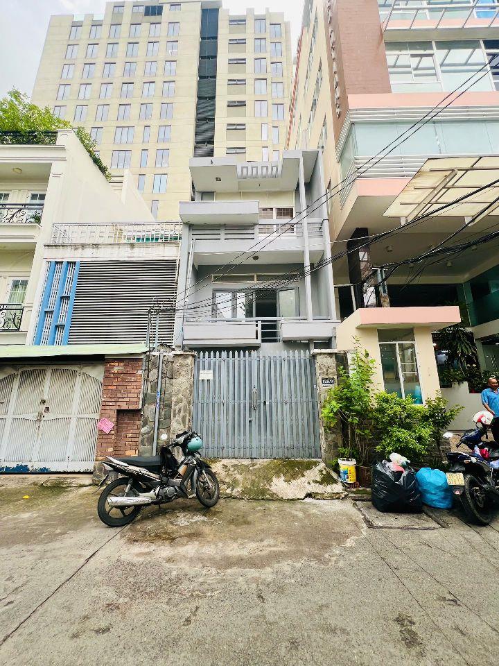Bán Nhà Hẻm Xe Hơi Nguyễn Cửu Vân P17 Bình Thạnh: 4.5x18m, Trệt 3 Lầu, Giá 17 Tỷ