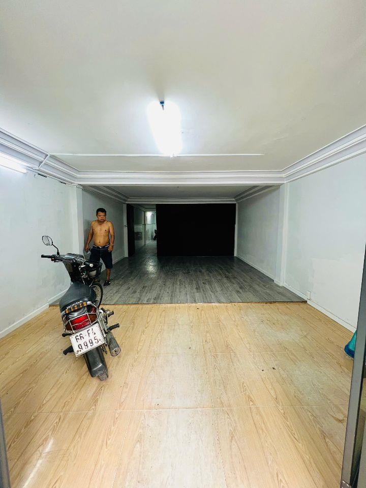 Bán Nhà Hẻm Xe Hơi Nguyễn Cửu Vân P17 Bình Thạnh: 4.5x18m, Trệt 3 Lầu, Giá 17 Tỷ