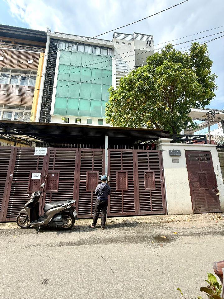 Hạ Giá 36,5 Tỷ: Tòa Nhà MT Ngay Phan Văn Trị, Bình Thạnh - 10x20m - Hầm 5 Tầng, HĐT 10 năm