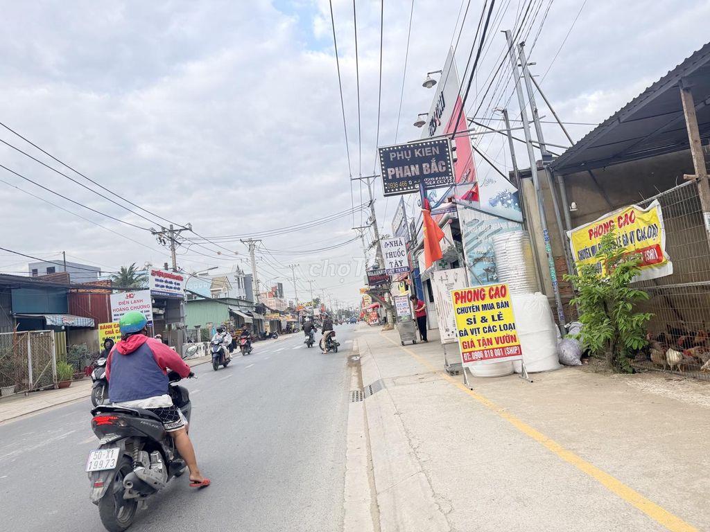 Bán nhà mặt phố Nguyễn Duy Trinh, Quận 9, 284m2, Sổ hồng
