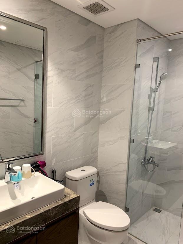 Cần cho thuê gấp căn 2 ngủ đủ đồ chung cư artemis lê trọng tấn.  0983 308 ***