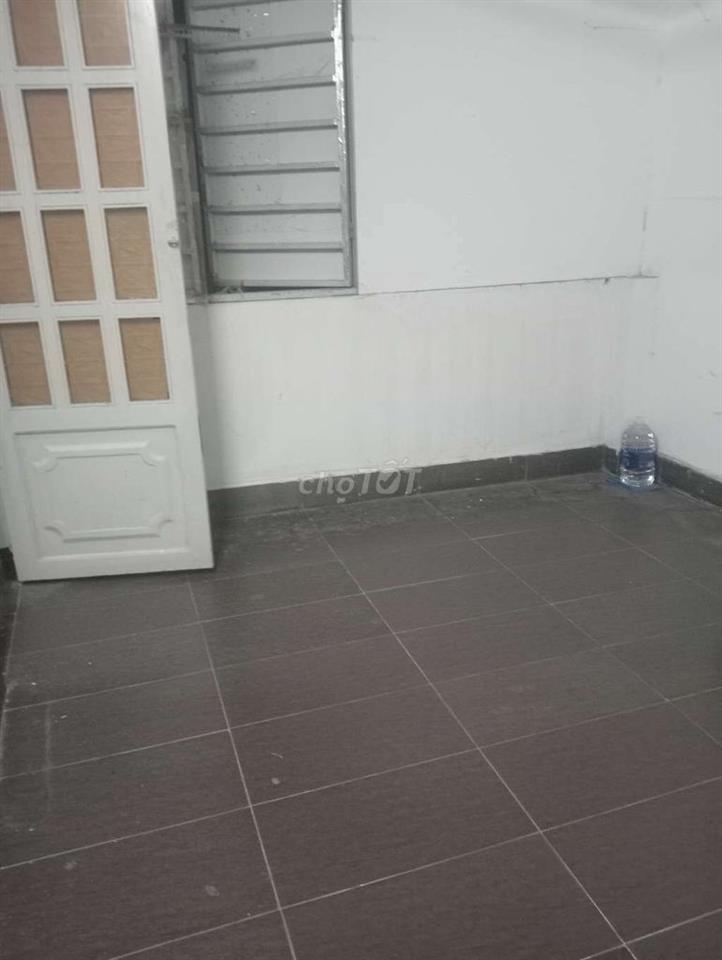 phòng 13 m2. đc 1122/1 quang trung phường 8 gò vấp 