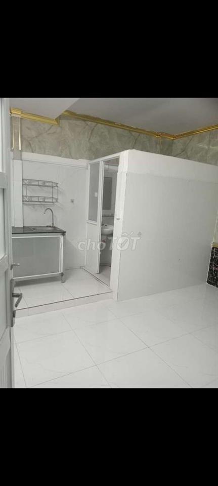 phòng 13 m2. đc 1122/1 quang trung phường 8 gò vấp 