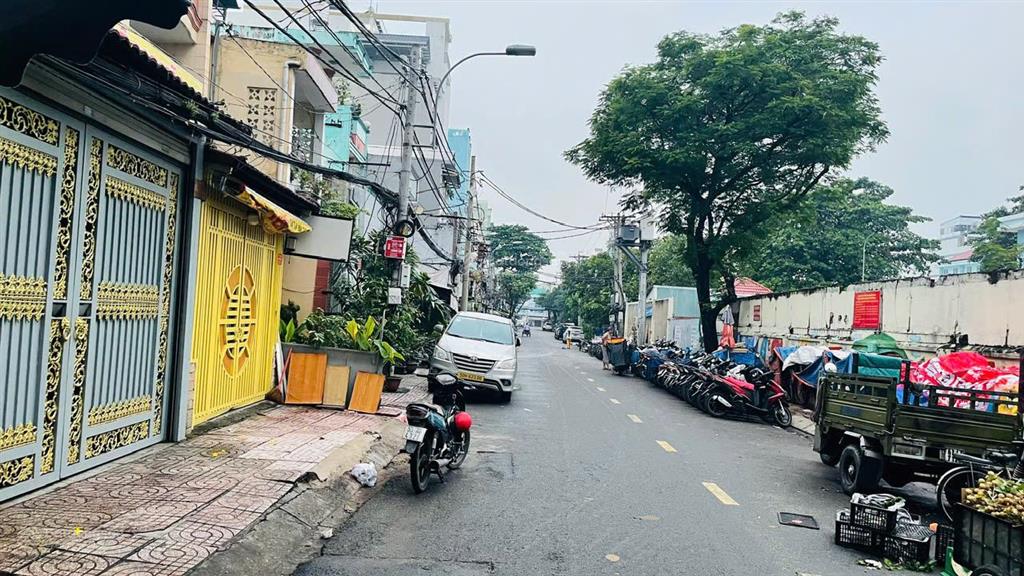 Em vợ đi định cư gửi bán căn nhà đường dương bá trạc p1 quận 8 giá 6,3 tỷ