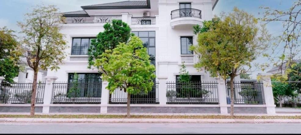 Chính chủ bán bt đơn lập vườn cam 300m2, giá 93 triệu/m2,  ms thu 0986 535 ***