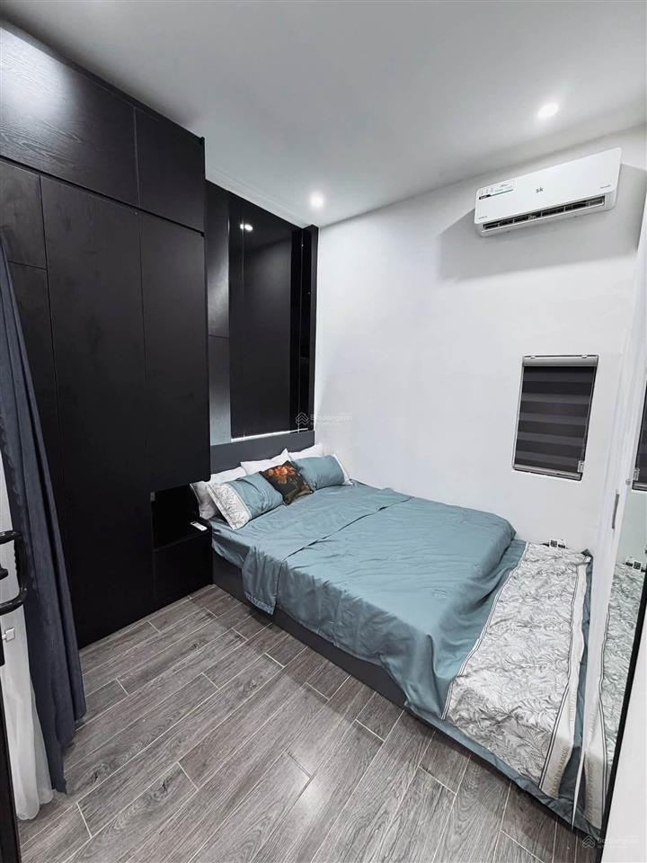 Nhà 3 tầng mặt tiền nguyễn chích, cách biển 100m