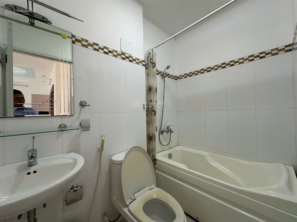 Cho thuê biệt thự phú mỹ hưng, cạnh bên các trường nhật bản, đài bắc, hàn quốc,.. 144m2(8x18m) 5pn