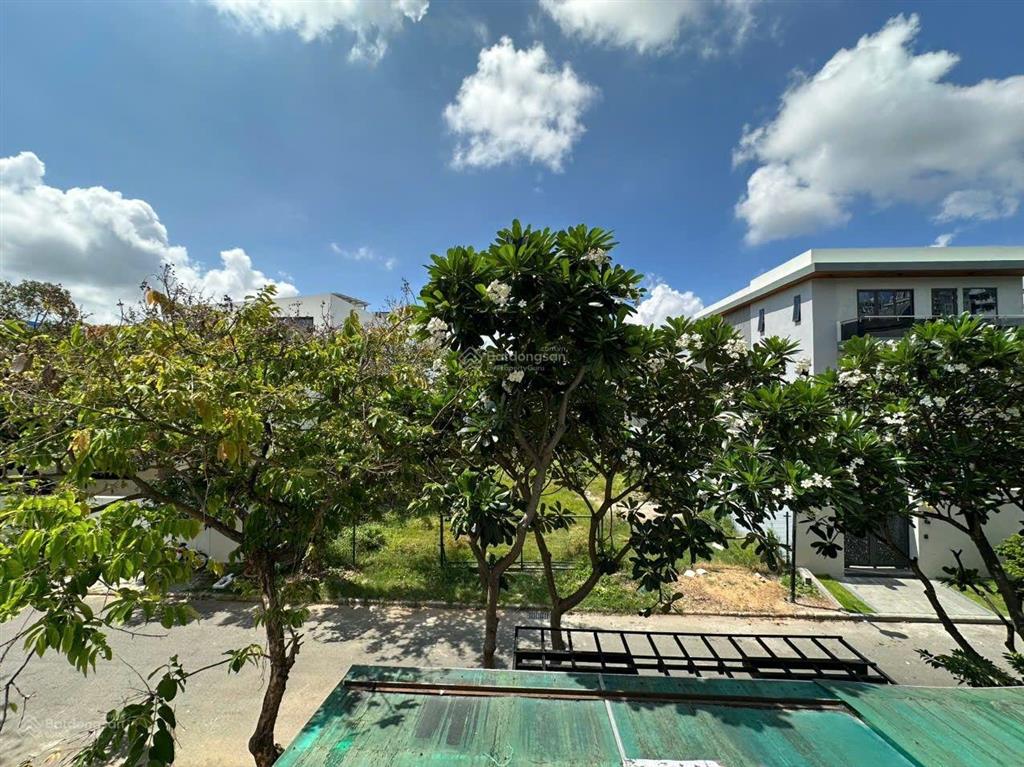 Cho thuê biệt thự phú mỹ hưng, cạnh bên các trường nhật bản, đài bắc, hàn quốc,.. 144m2(8x18m) 5pn