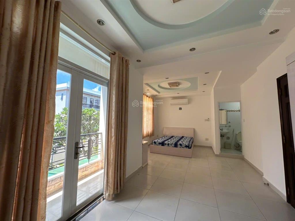 Cho thuê biệt thự phú mỹ hưng, cạnh bên các trường nhật bản, đài bắc, hàn quốc,.. 144m2(8x18m) 5pn