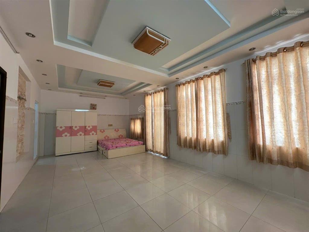 Cho thuê biệt thự phú mỹ hưng, cạnh bên các trường nhật bản, đài bắc, hàn quốc,.. 144m2(8x18m) 5pn