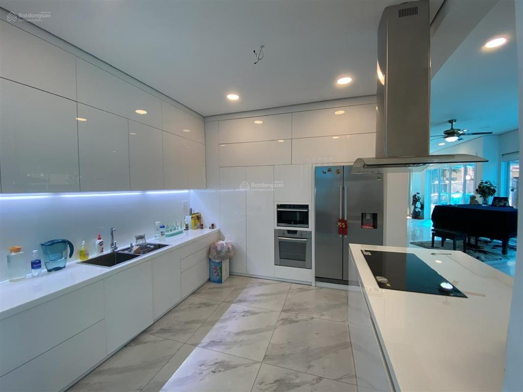 Cho thuê biệt thự song lập khu mỹ hoàng, phú mỹ hưng, nhà đẹp 210m2 (10,5x20) cạnh cv hồ bán nguyệt