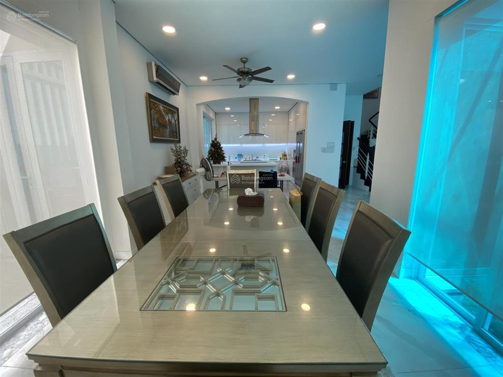 Cho thuê biệt thự song lập khu mỹ hoàng, phú mỹ hưng, nhà đẹp 210m2 (10,5x20) cạnh cv hồ bán nguyệt
