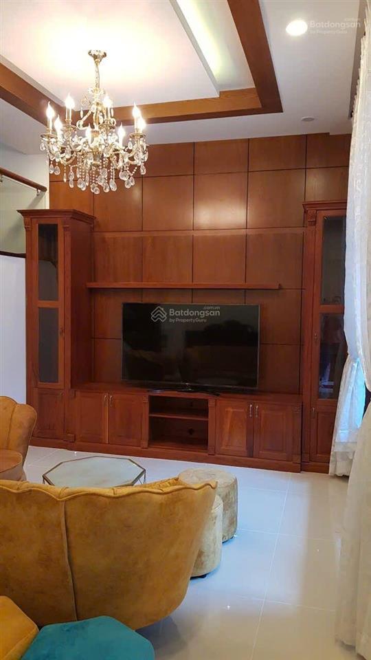 Cho thuê biệt thự khu mỹ giang 1, phú mỹ hưng, sát bên công viên hồ bán nguyệt, bến du thuyền pmh