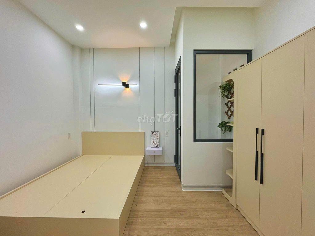 Nhà lầu 3 phòng ngủ, diện tích 150m2 sử dụng cách chợ 500m2