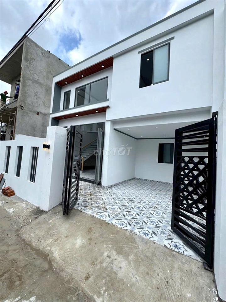 Nhà Biệt Thự ngang 8m KDC hiện hữu Giá bán hơn 1 tỷ X = 8