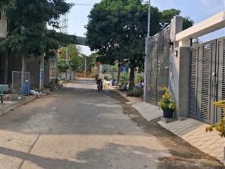 Lô đất lẻ Gần Cổng 11 Sổ riêng thổ cư giá chỉ hơn 1 tỷ xíu