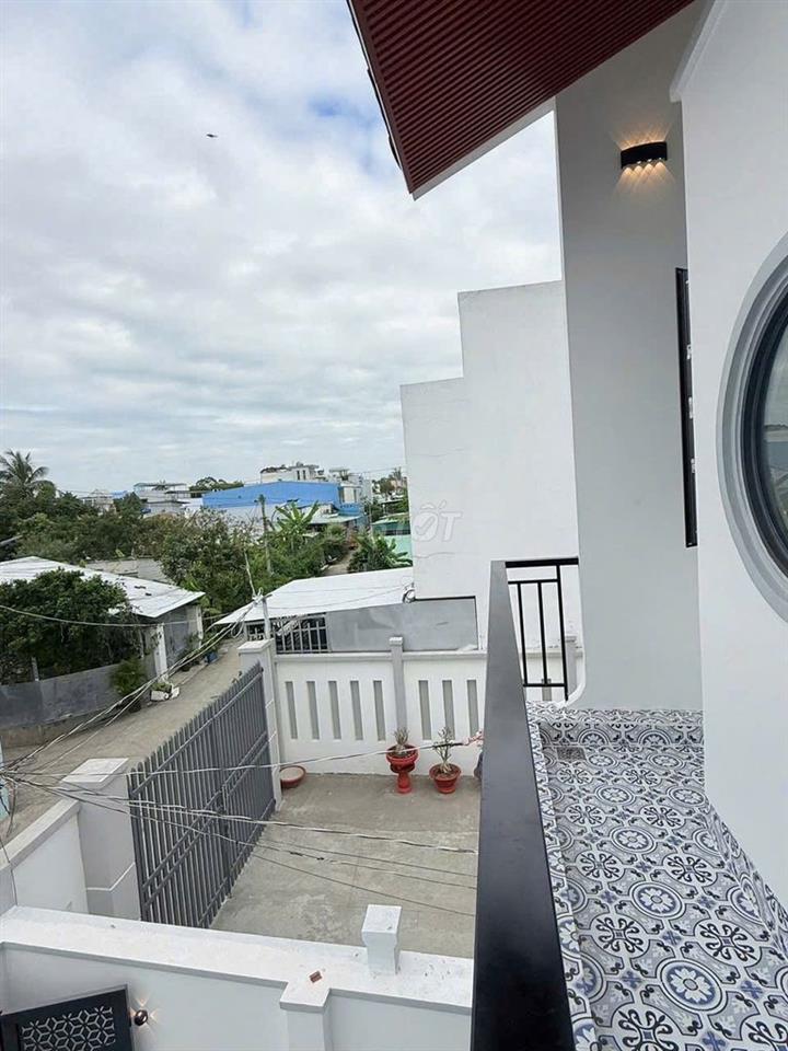 Bán Nhà lầu ngay gần Đường Đồng Khởi sổ riêng thổ cư giá nhỉnh 2 tỷ xí