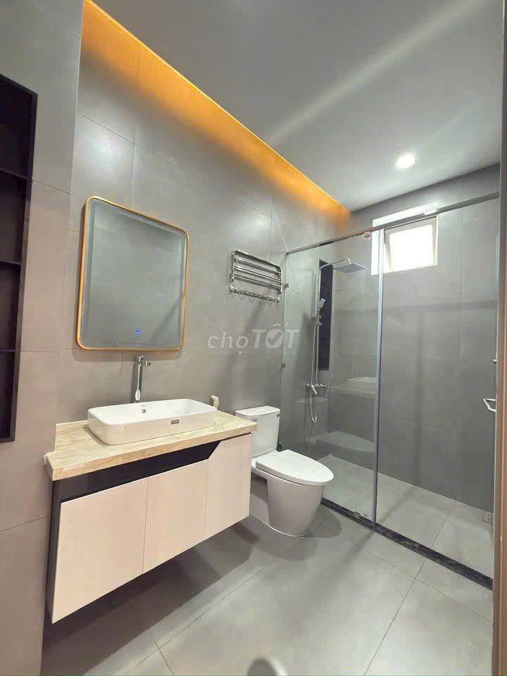 Nhà lầu sổ riêng thổ cư 1 sẹc đường 768 Giá TT 555 triệu nhận nhà