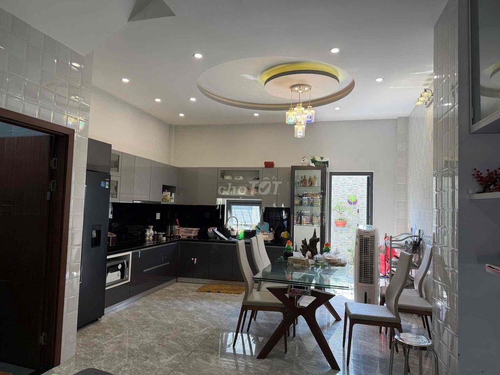 🏡 Bán nhà 2,5 tầng đường 7m5 Hoàng Bật Đạt – gần Làng Đại Học Đà Nẵng,