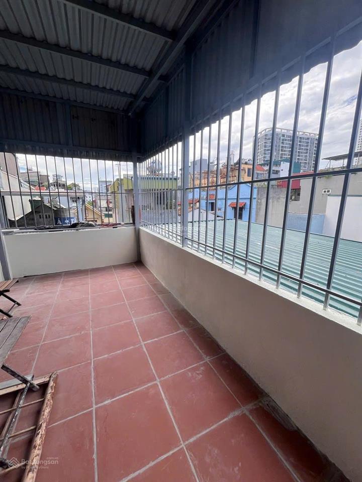30m2x4t, đủ đồ, tây, ta ở, vp thuê, định công  hoàng mai.