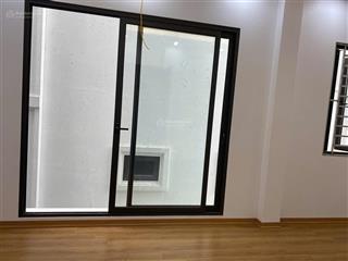 3 tầng, thang máy, ở, vp, bờ sông sét  trương định  hoàng mai