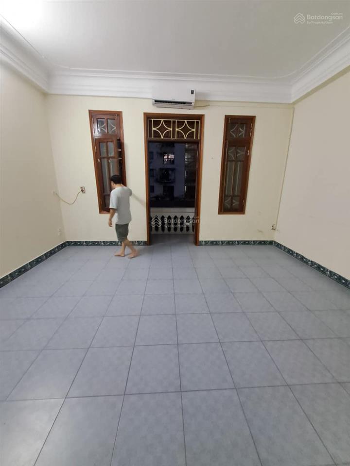 Cho thuê nhà kim ngưu làm văn phòng 50 m2 x 4 tầng ô tô đỗ cửa 15 triệu/tháng