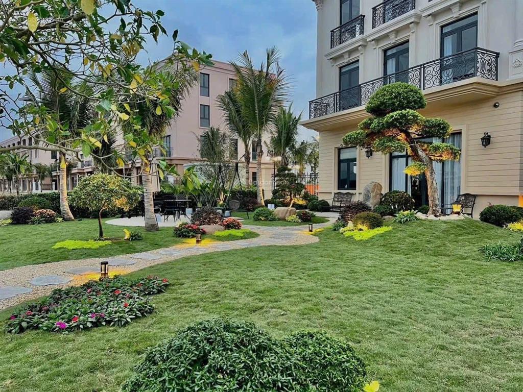Duy nhất căn biệt thự giá rẻ từ chủ đầu tư. diện tích 154m2 . giá 13,077 tỷ.  0961 592 *** mr. sơn