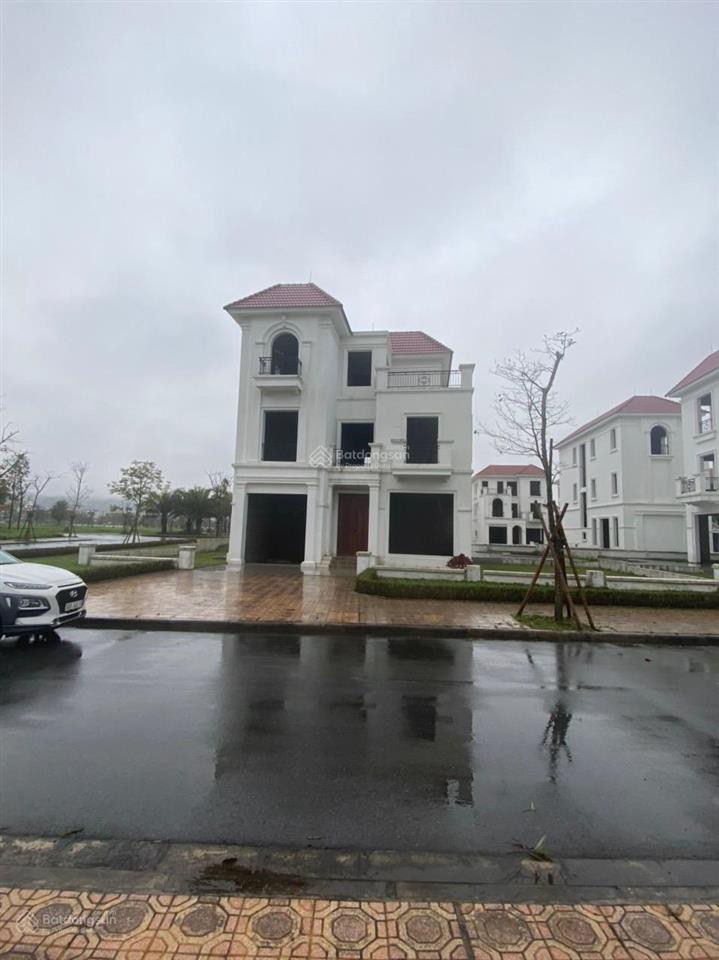 Chính chủ bán cắt lỗ bt góc, view trực diện sân golf. giá 12,5 tỷ.  0961 592 *** mr. sơn