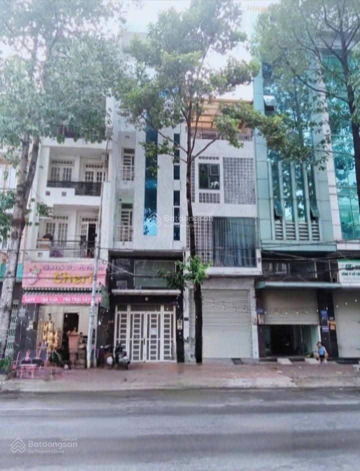 Bán đất góc 3 mặt tiền nguyễn gia trí (d2 cũ), bình thạnh, tp. hcm, dt 325,5m², sổ hồng, 107 tỷ tl
