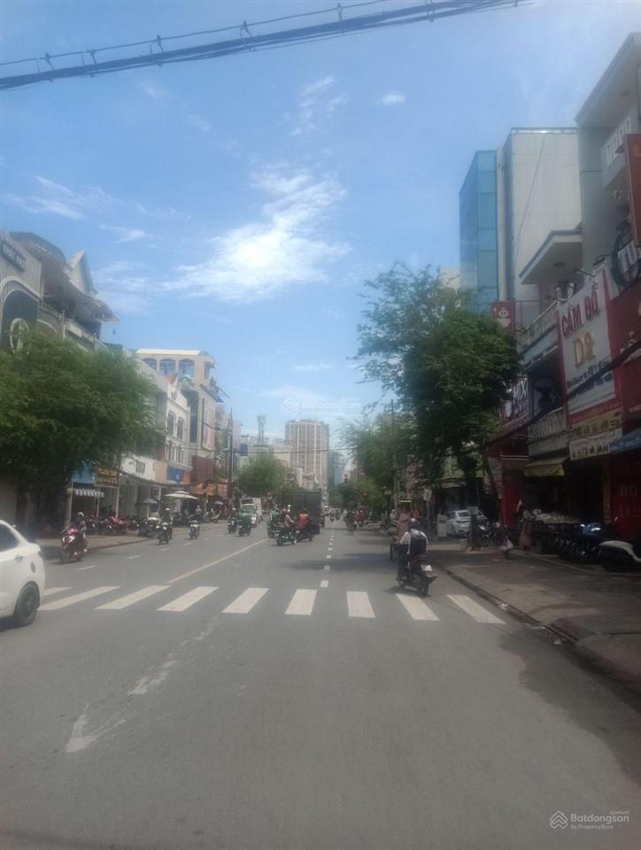 Nhà bán. mt đường hẻm dầu nối liền d2 nối dài sang đường xvnt, p.25, q.bt, tp.hcm