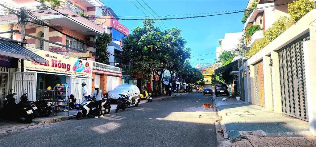 Bán nhà mặt tiền rộng 8.09 mét, đường cổ loa, trung tâm tp nha trang