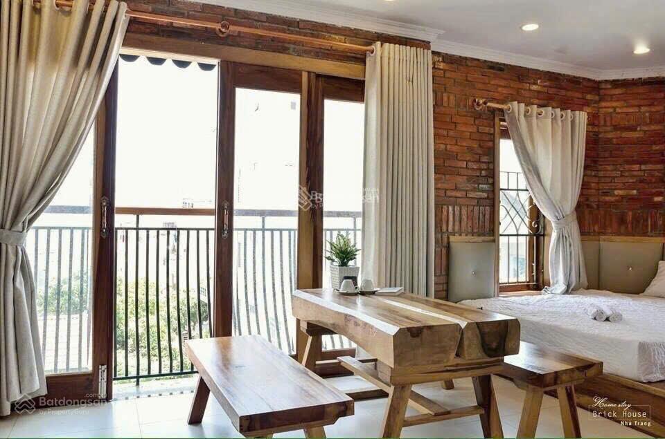 Tòa homestay căn góc 2 mặt tiền 7 tầng khu phố tây trung tâm nha trang