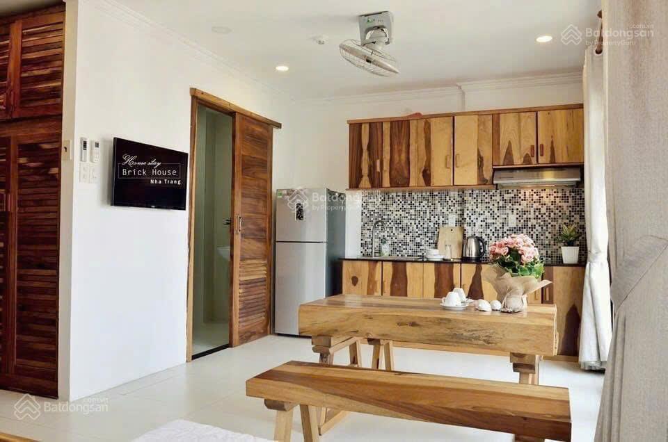 Tòa homestay căn góc 2 mặt tiền 7 tầng khu phố tây trung tâm nha trang