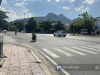 Siêu phẩm lô mặt tiền phạm văn đồng  nha trang   đối diện bãi tắm hòn chồng